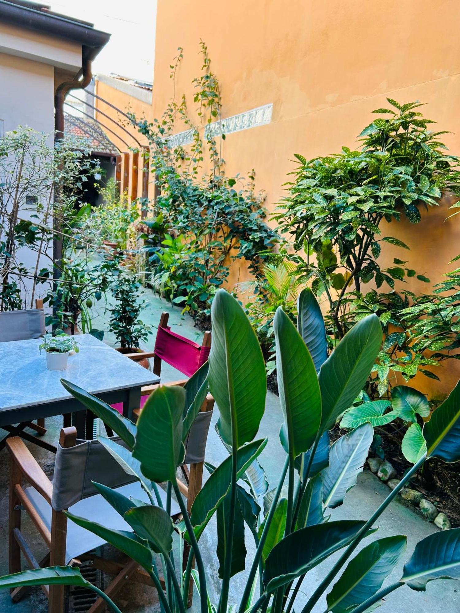 Art Hotel Pietrasanta Exterior photo